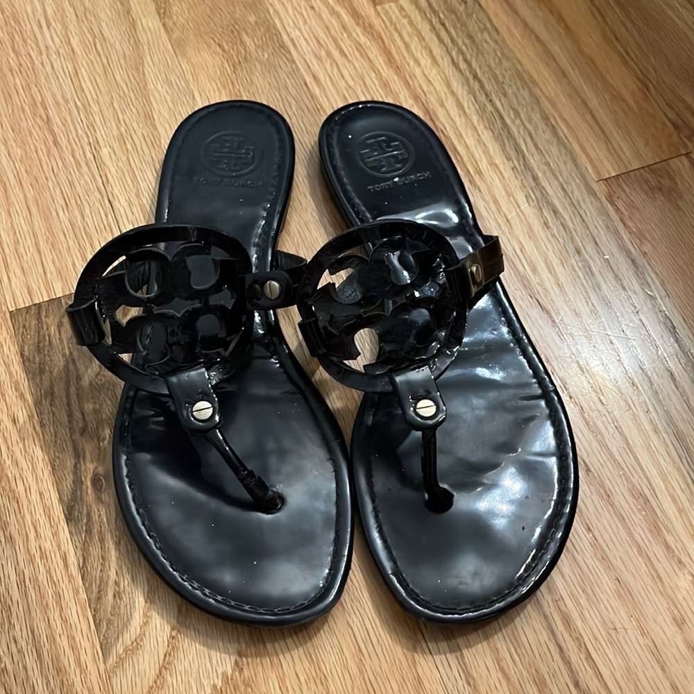 Tory Burch Black Patent Miller Thong Sandals